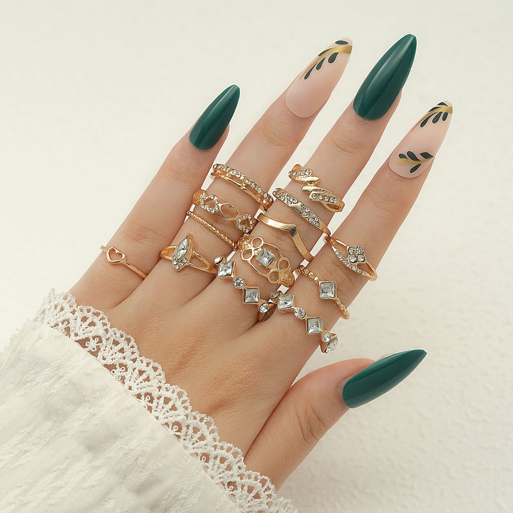 Fashionable Gold Heart-shaped Dotted Hollow-out 13-Piece Set